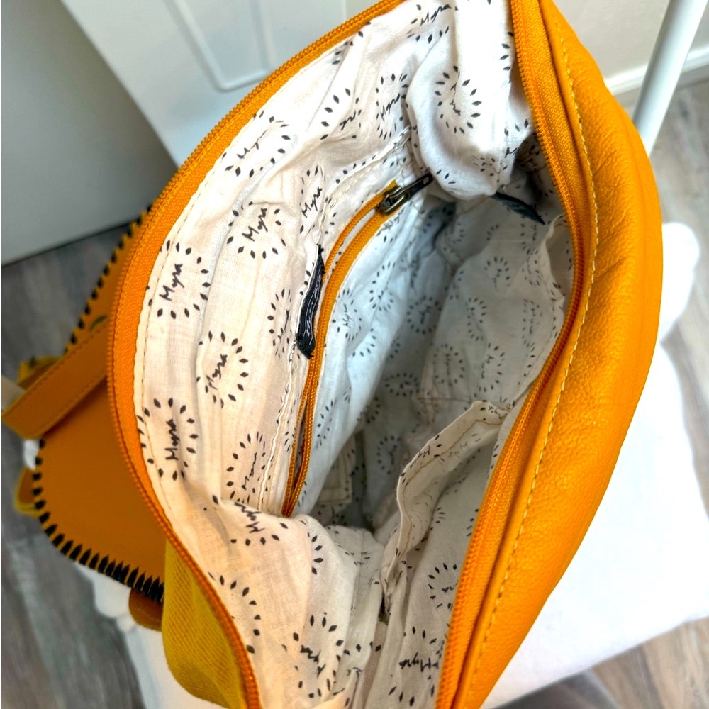 Beautiful Yellow and Black Patterned Boho Women's Bag - Picture 7 of 16